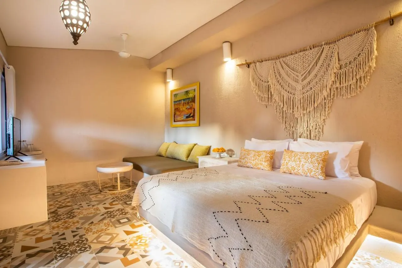 Bed and Breakfast Pinkprivate Sanur - For Cool Adults Only 0*,